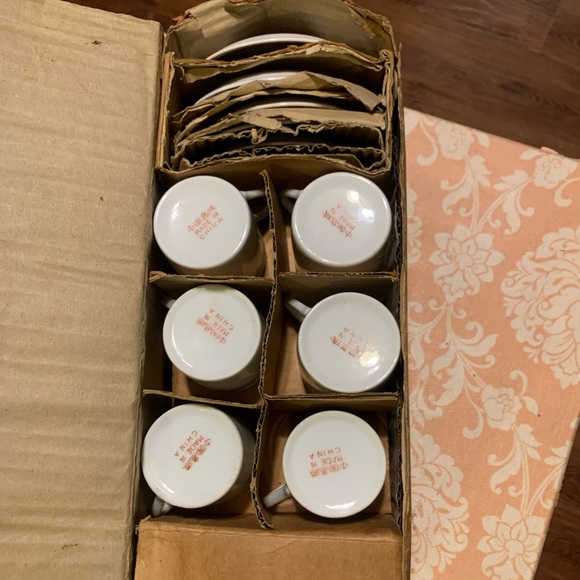 24 pc vintage china tea set miniature perfect condition still in box never used - Picture 8 of 13